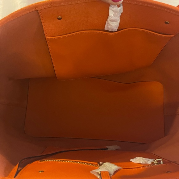 MK Michael Kors Saffiano “Jet Set”Tote. NWT - Picture 6 of 6